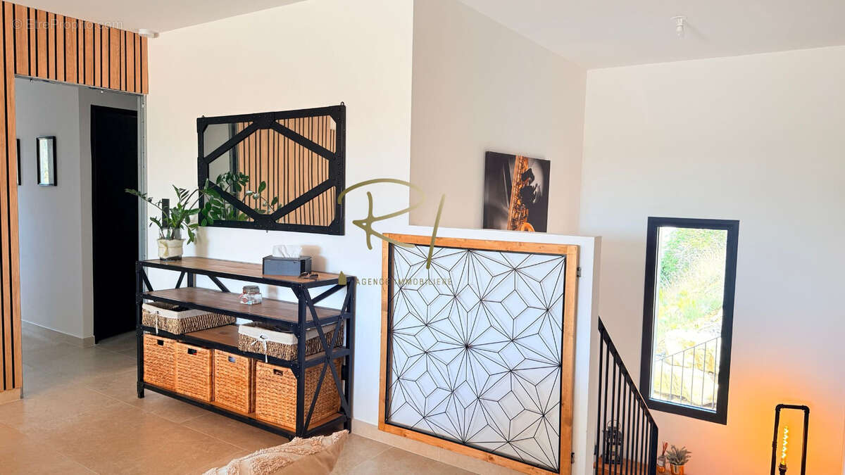 Maison à SAINT-JEAN-DU-PIN