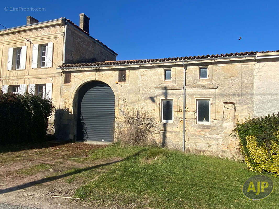 Grange Gauriaguet 1 pièce(s) 120 m2 - photo 4