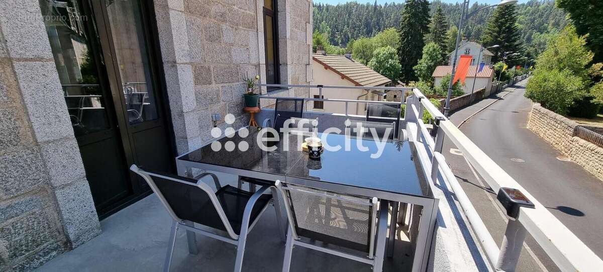 Maison à LE MALZIEU-VILLE