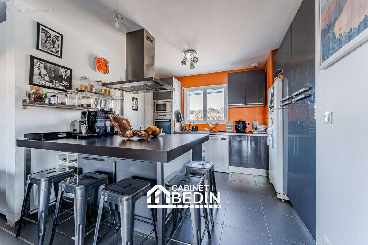 Maison 136 m² à Gujan-Mestras  - photo 8