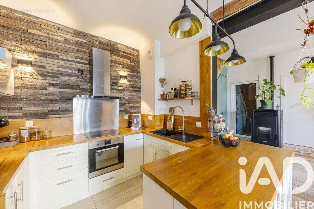 Maison 150 m² à Bethemont-La-Foret  - photo 2
