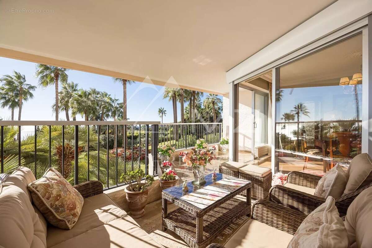 Appartement à CANNES
