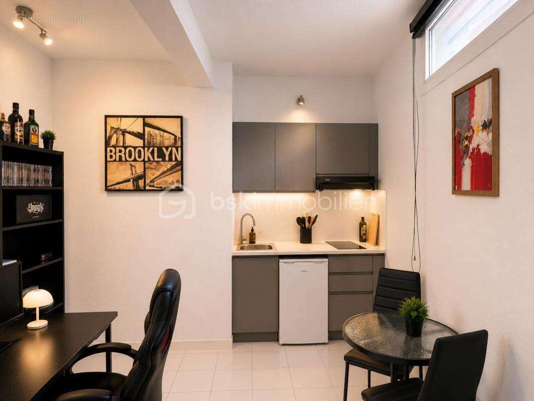 Idéal investisseur – Studio vendu loué dans une petite copropriété à faibles charges - photo 2