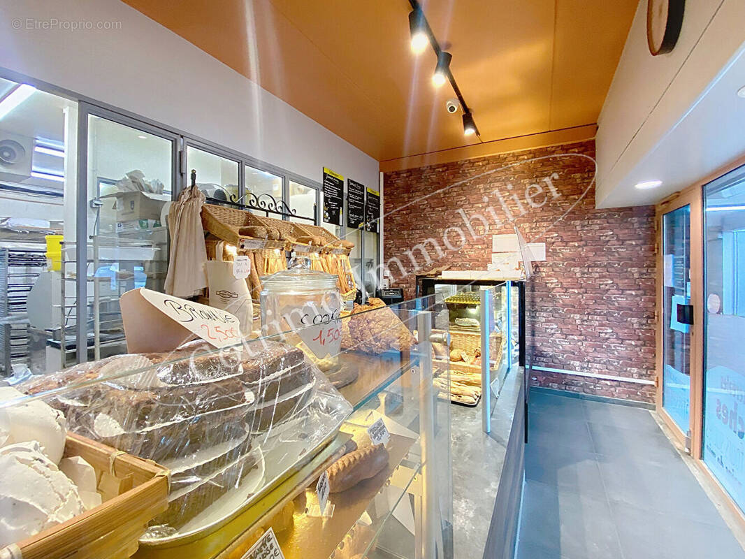 Commerce à CHASSIEU