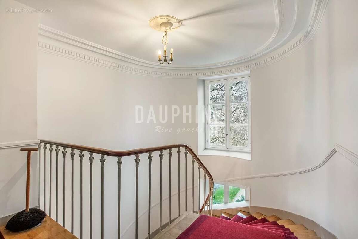 Appartement à PARIS-7E