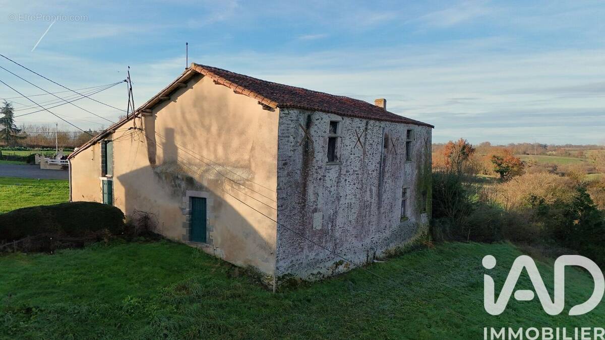 Photo 1 - Maison à MONSIREIGNE