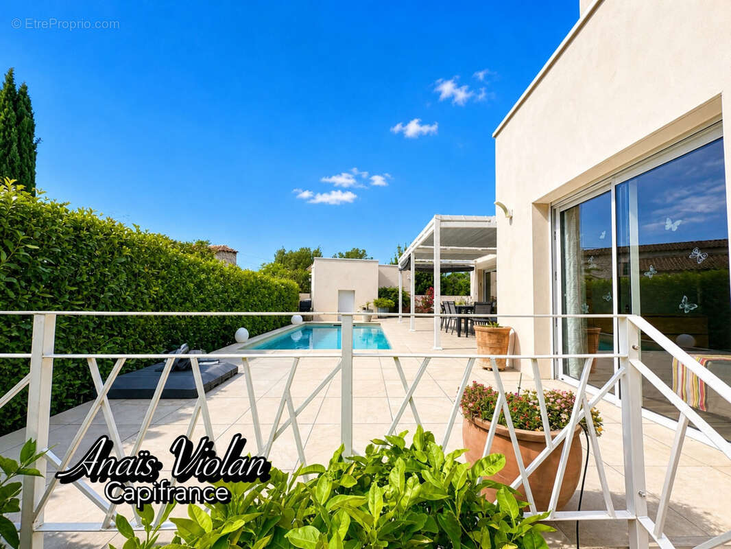 Villa d'exception à vendre 5 pièces avec piscine, jardin, terrasse et garage (34160) - photo 2