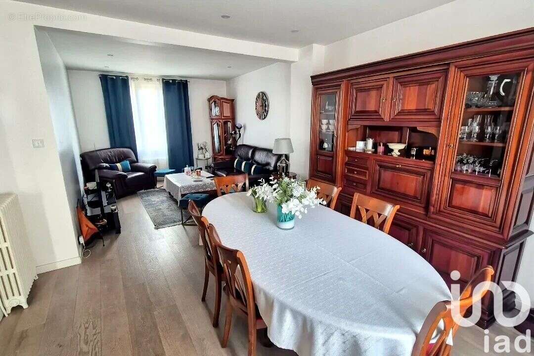 Photo 2 - Maison à NOISY-LE-SEC