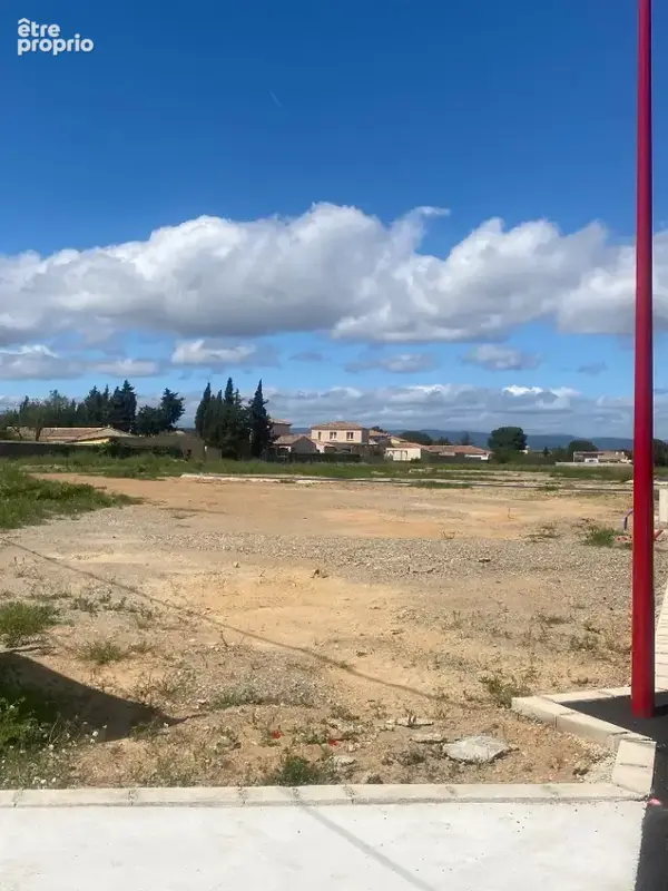 Terrain à PARAZA