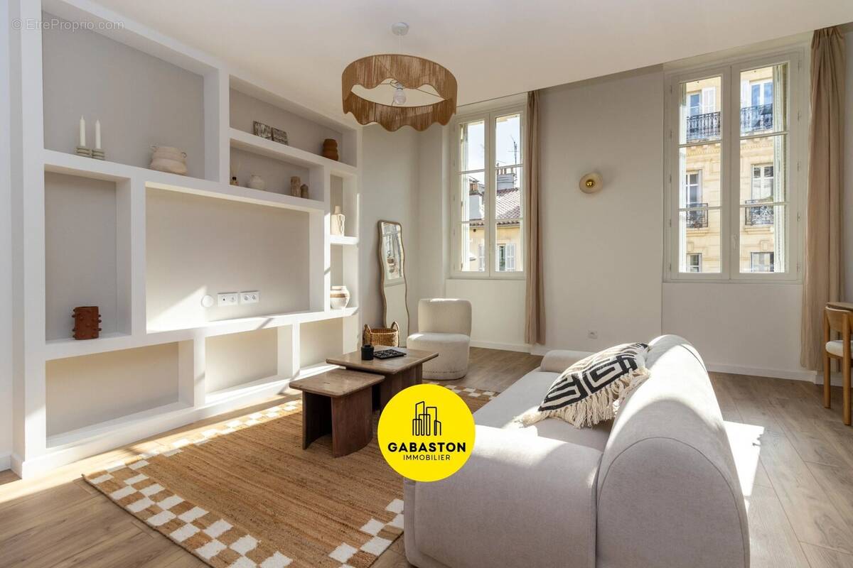 Appartement à MARSEILLE-1E