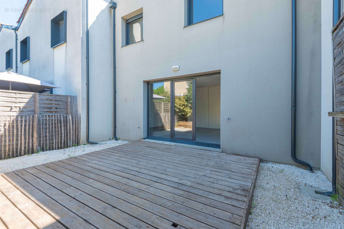 Maison de 78 m2 - 3 chambres - proche ecole et toutes commodites - photo 11