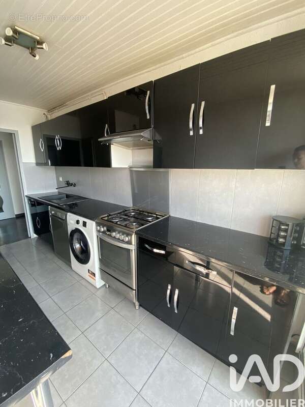 Photo 2 - Appartement à MARSEILLE-15E