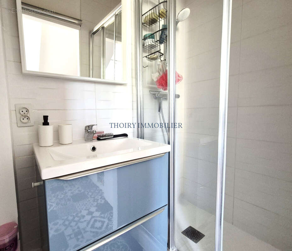 Appartement à THOIRY