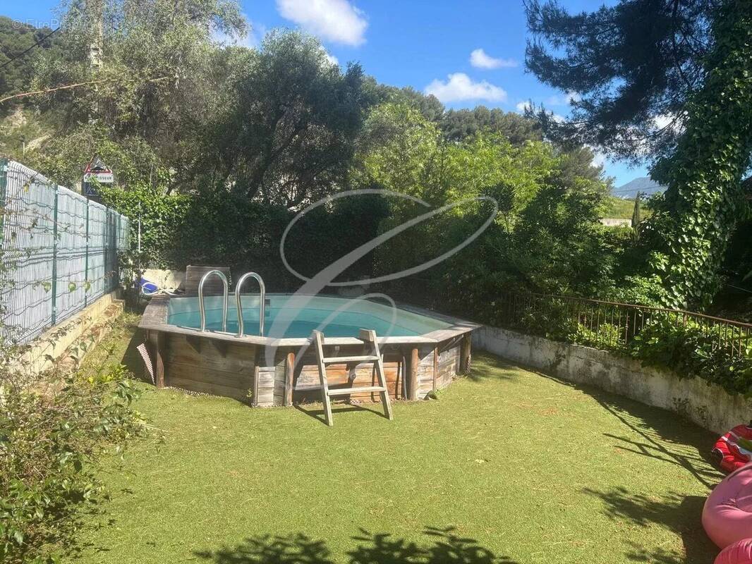 Maison à ROQUEBRUNE-CAP-MARTIN