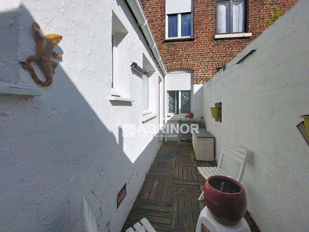 Maison à HOUPLINES