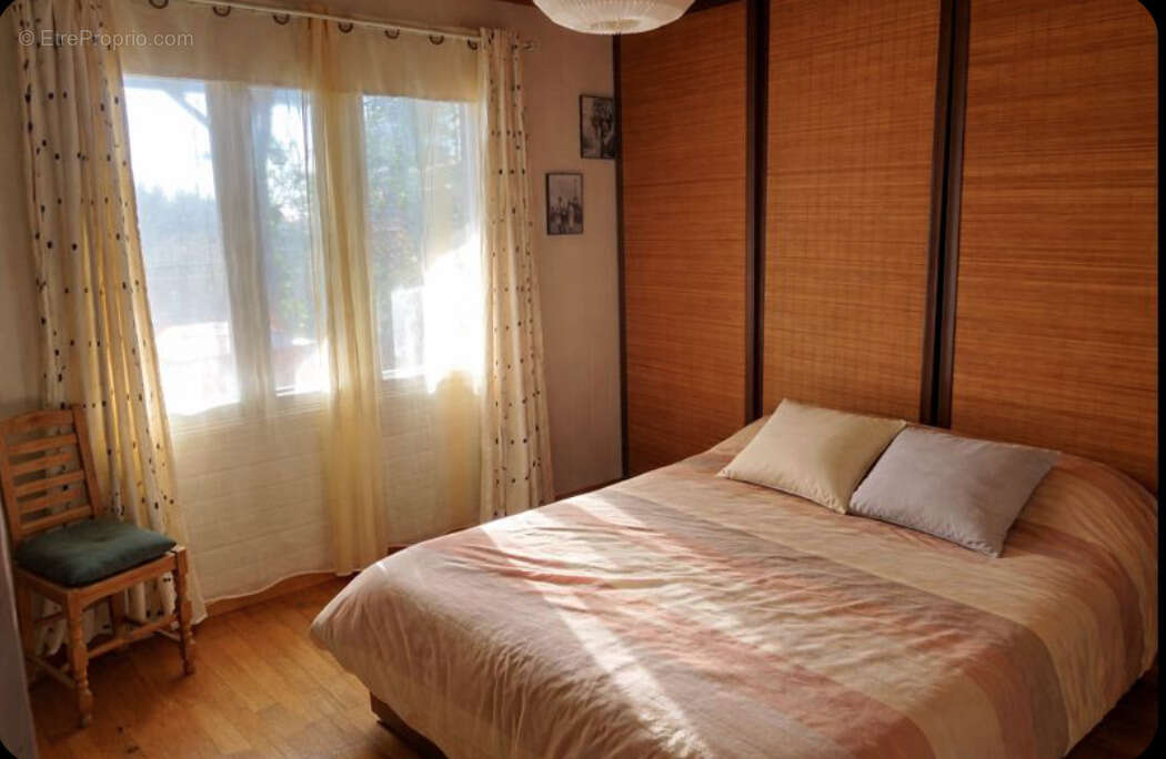 Maison à SAINT-ROMAIN-DE-JALIONAS