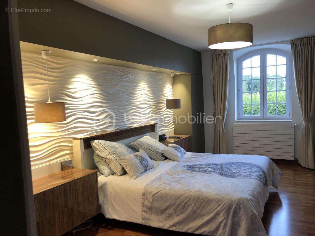 Maison à CHAMPS-SUR-MARNE