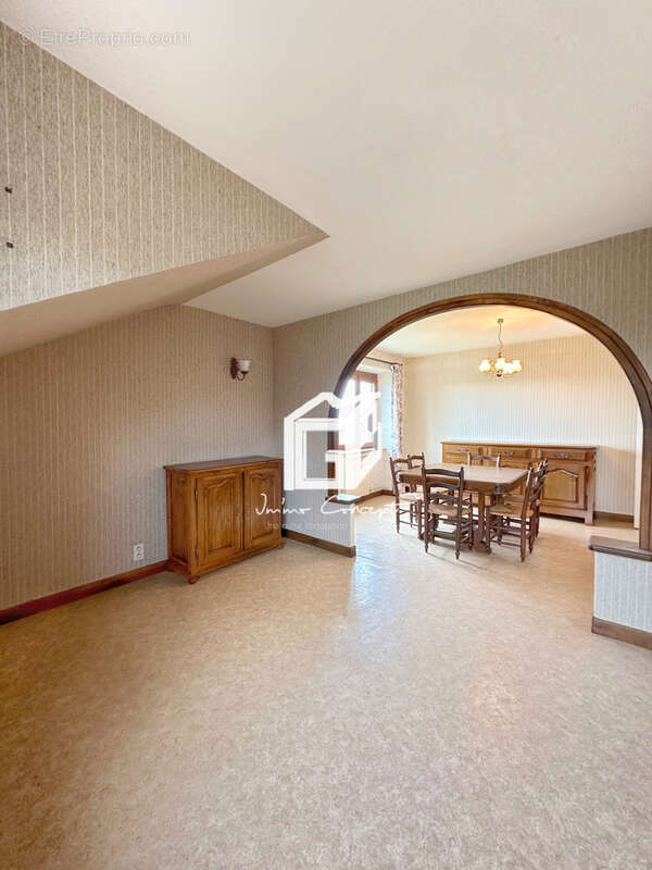 Maison à SAINTE-JULIETTE-SUR-VIAUR