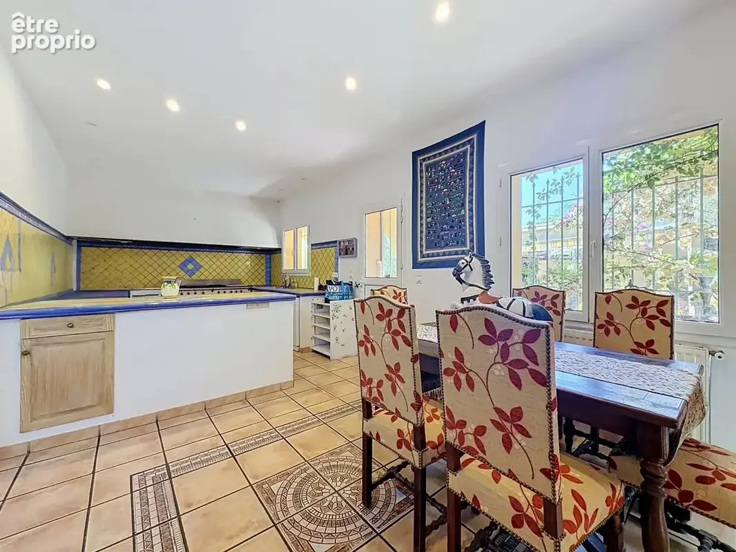 Saint-Roman de Bellet - Maison Niçoise - 6 Pièces - 228 m² - photo 8