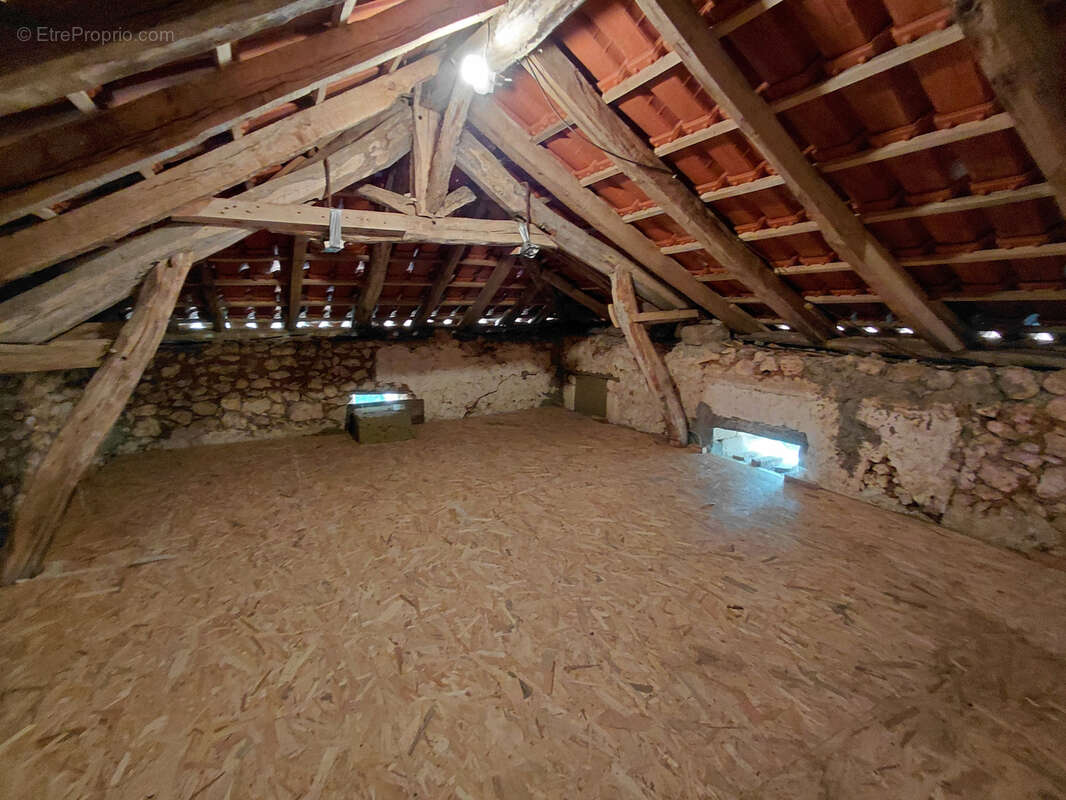 Propriété en pierre sur 3,5 hectares de terrain boisé en Périgord Vert - photo 23