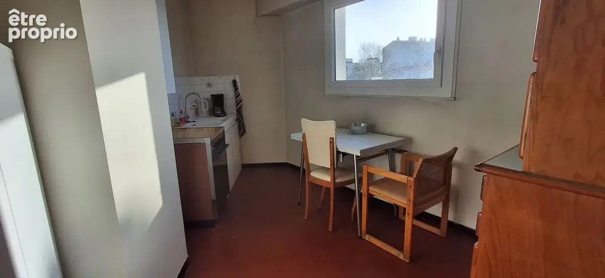 LES SABLES D'OLONNE - Appartement T2 à rénover - photo 3