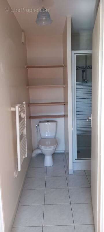 SDB 1 - Appartement à SAINT-SEBASTIEN-SUR-LOIRE