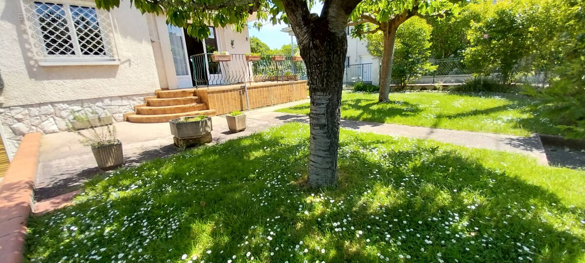 Maison à LE PASSAGE