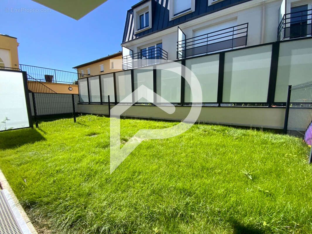 Appartement à BREUILLET