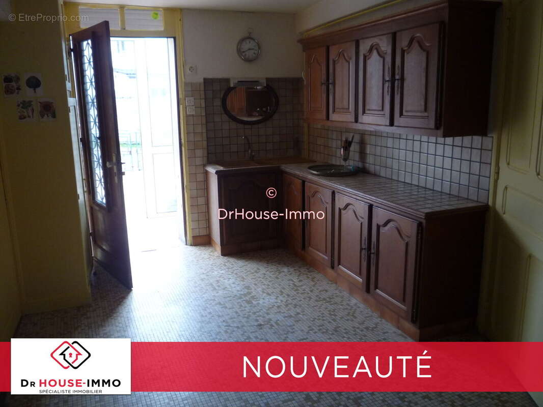 Maison à NEUILLE-PONT-PIERRE