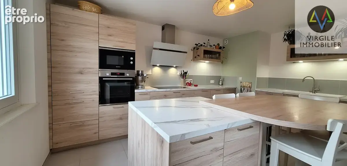 Les Échampés : Maison rénovée de 5 chambres avec vue sur les crêtes du Mont d’Or - photo 1