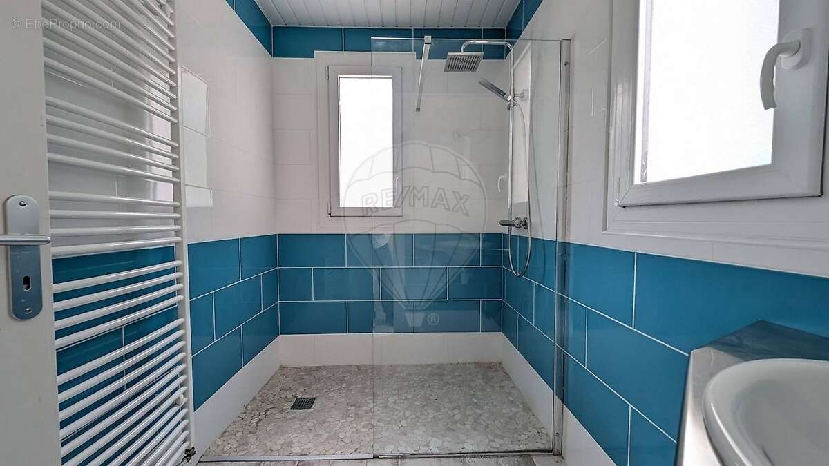 Maison à LES MATHES