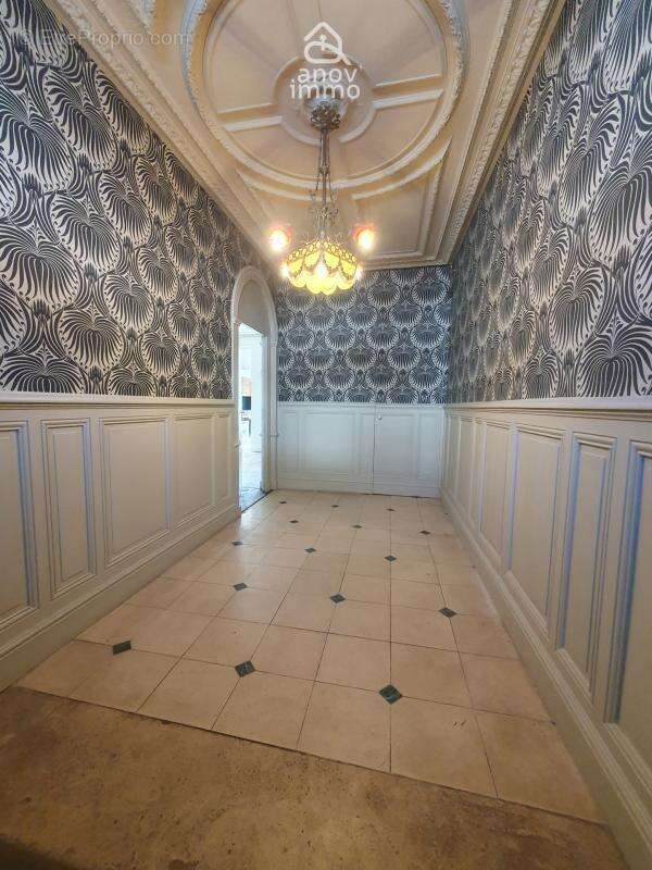 Centre ville, belle maison de 196m2 5/6 ch, jardin - photo 2