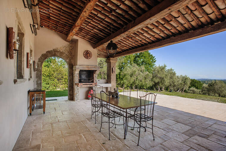 Prestigieuse Propriété à Chateauneuf de Grasse - photo 6