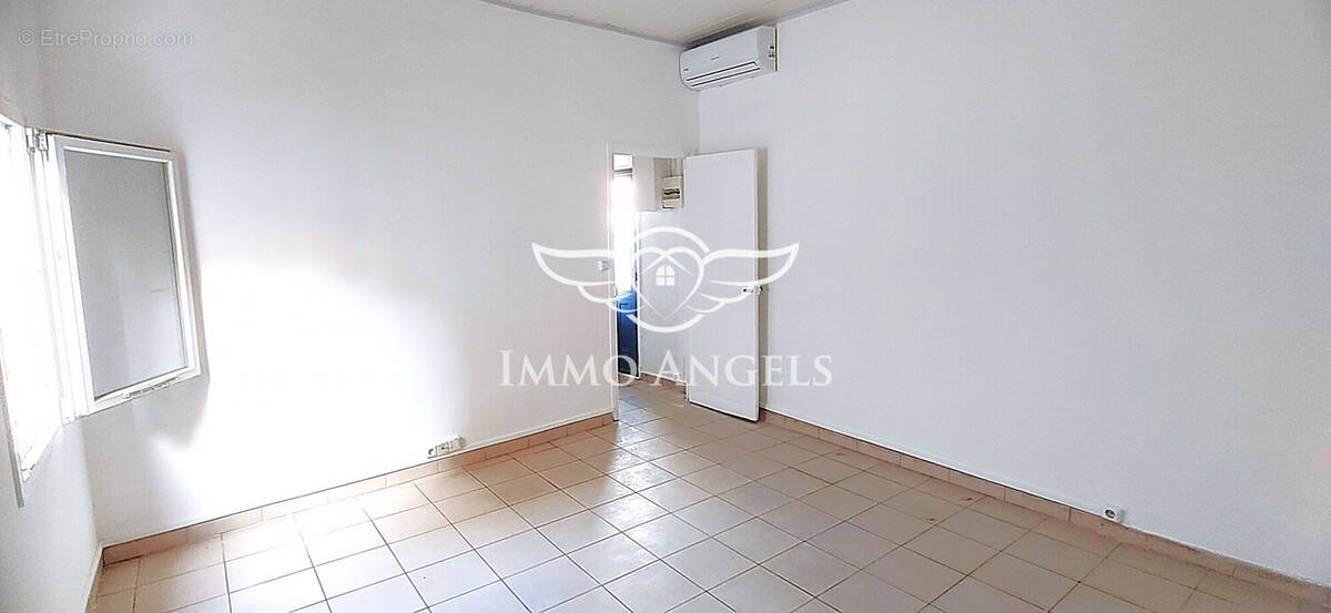Appartement à MARSEILLE-3E