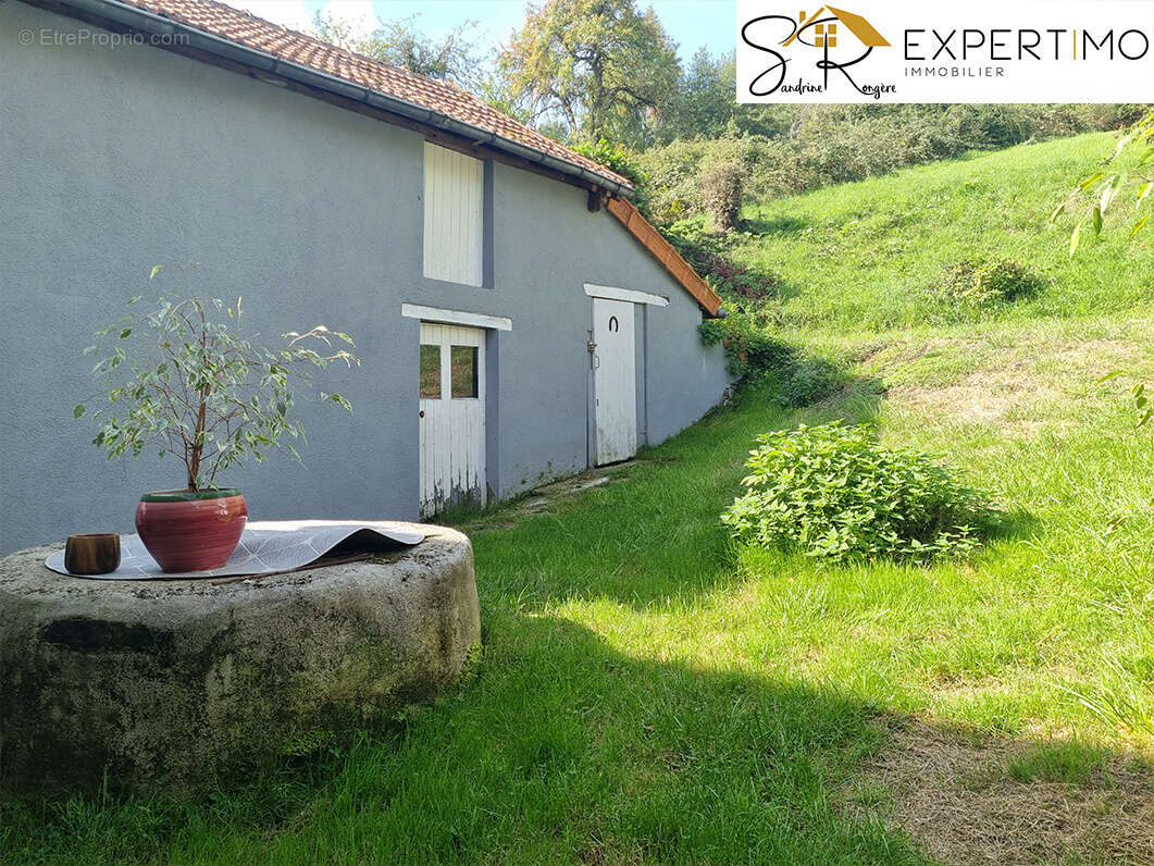 Maison à SAINT-ELOY-LES-MINES