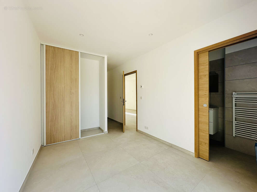 - lattes centre - villa contemporaine neuve 2026, quartier prise, materiaux haut de gamme, a 50m du tram et co - photo 5