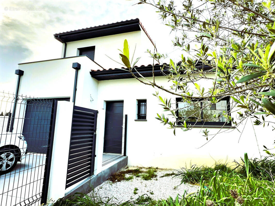 Maison à SAINT-CYPRIEN