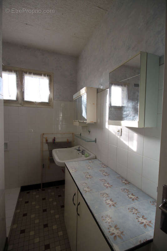 Maison à CHATEAU-L'EVEQUE