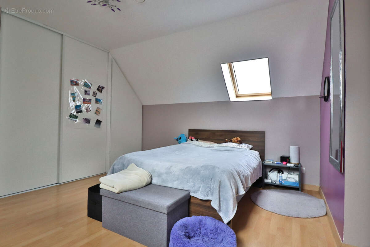 Maison à SAINT-REMY-SOUS-BARBUISE