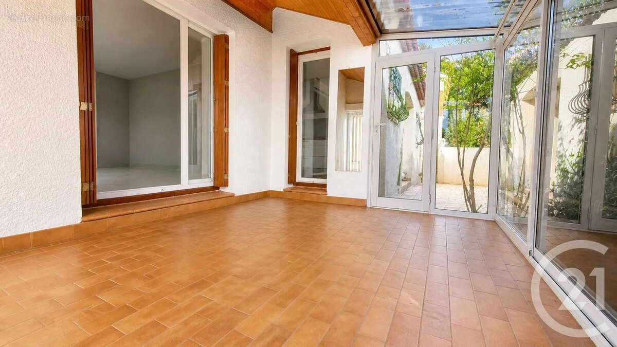 Maison à SIX-FOURS-LES-PLAGES
