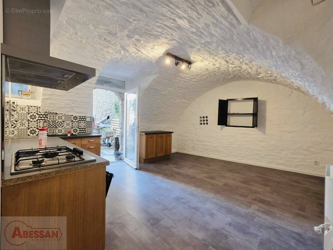 Maison à SAINT-HIPPOLYTE-DU-FORT