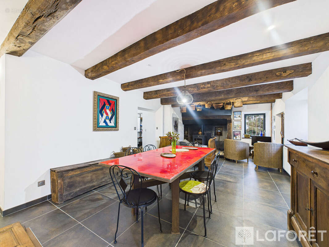 Maison à BOURG-LASTIC