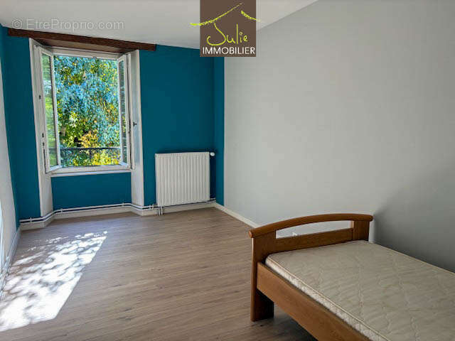 Maison à MONCOUTANT