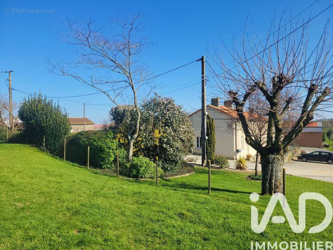 Maison 147 m² à Reaumur  - photo 6