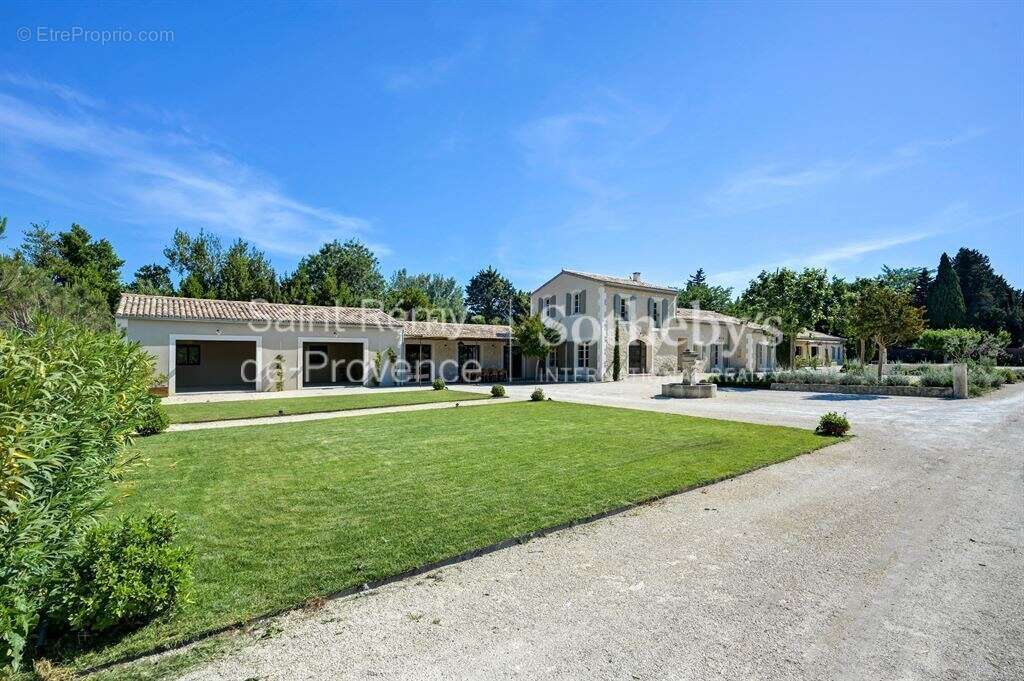 Maison à SAINT-REMY-DE-PROVENCE