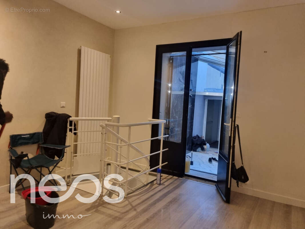 Appartement à SAINT-MAUR-DES-FOSSES