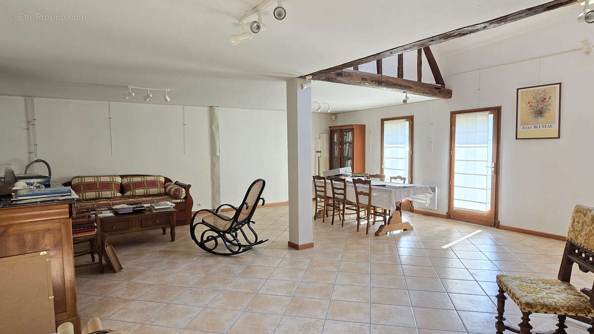 Maison à PECQUEUSE