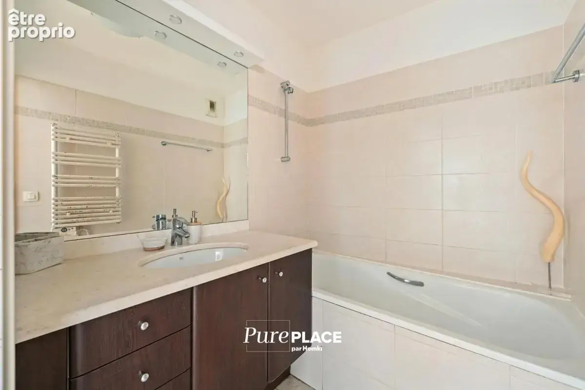 Appartement T4 de 82 m² à Versailles - photo 5