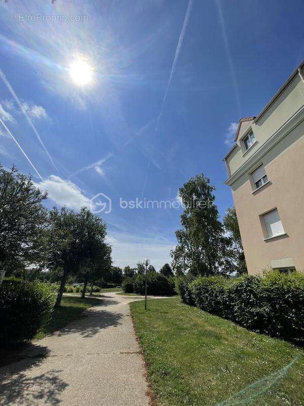 Appartement à VILLEPREUX