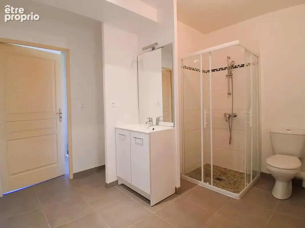 Appartement en rez-de-chaussée avec jardin - photo 3